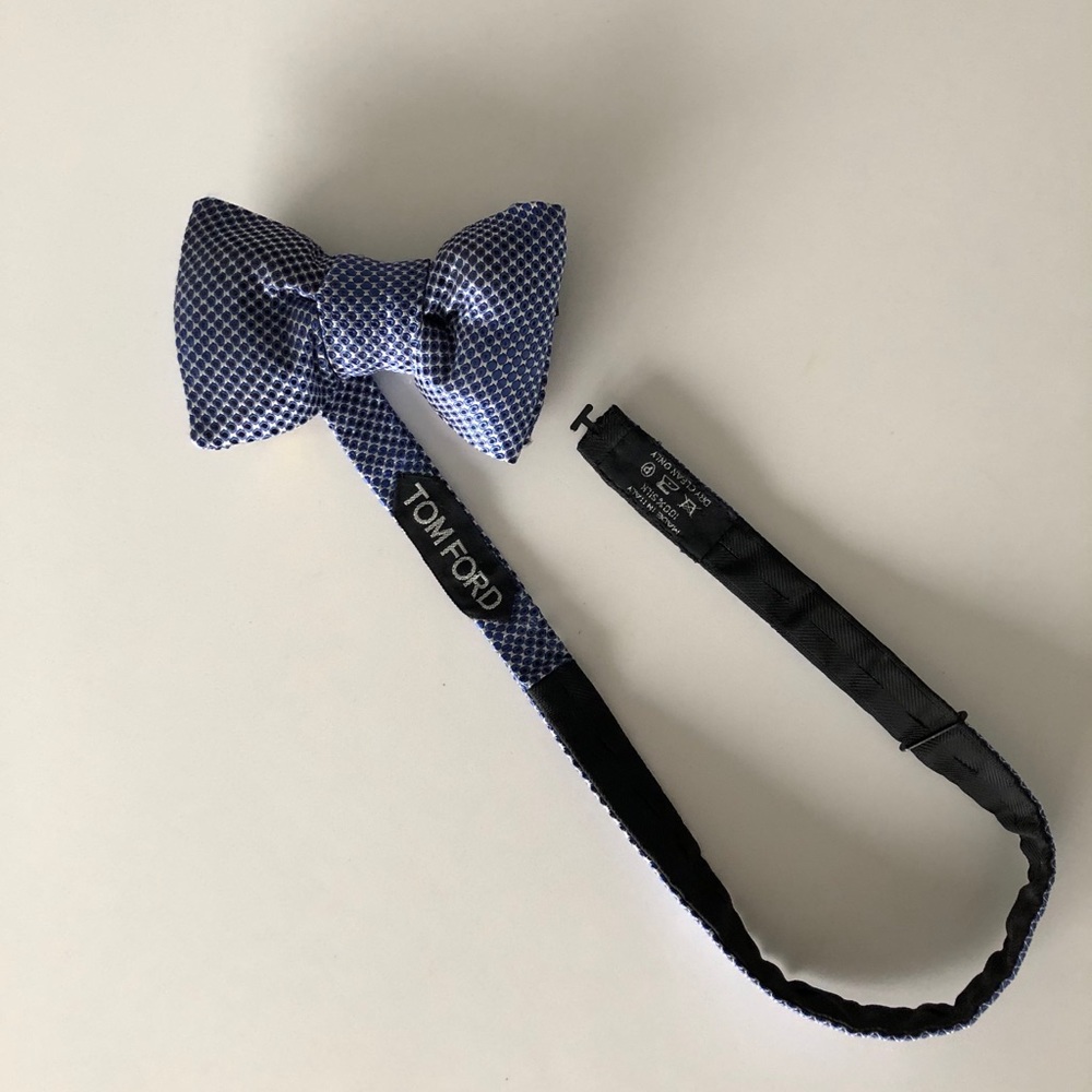 Tom Ford Blue Polka Dot Evening Bow Tie